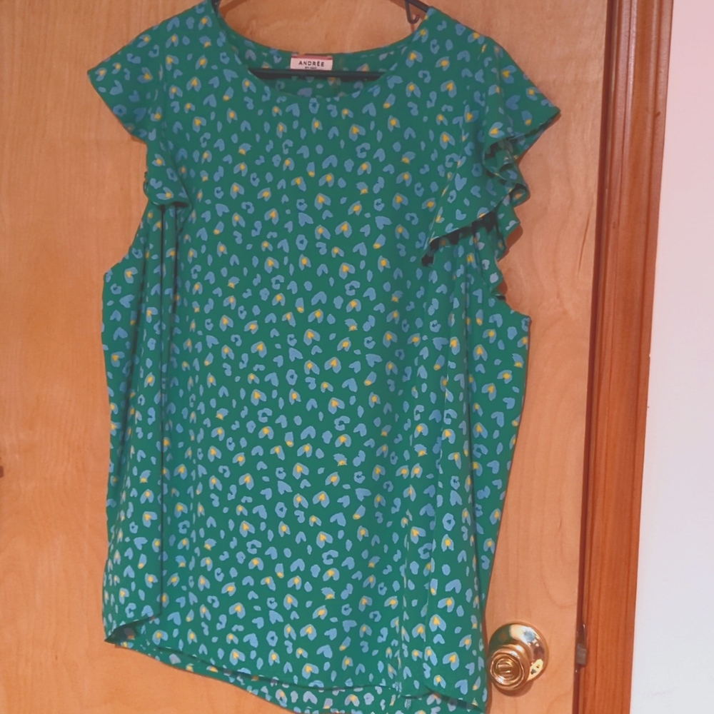 Kelly Green shirt